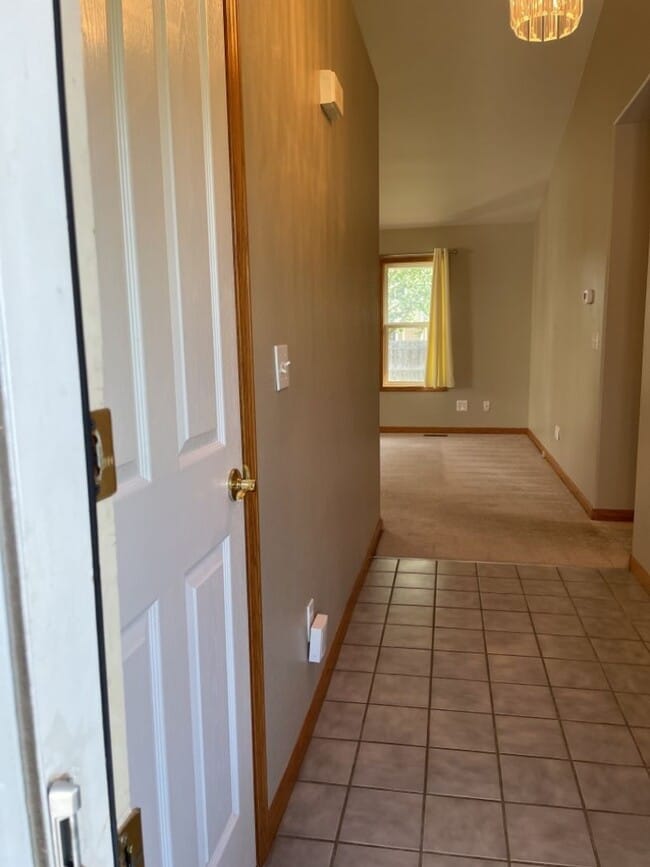 Photo - Start a Lease by 12/1 and Receive a $500 R...