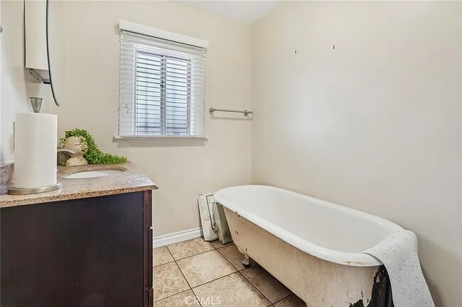 Building Photo - 5328 5th Ave Rental