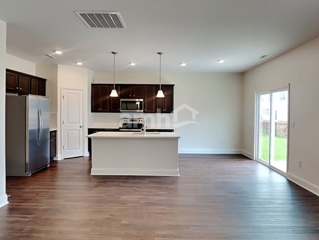 Photo - 5223 Valor Dr