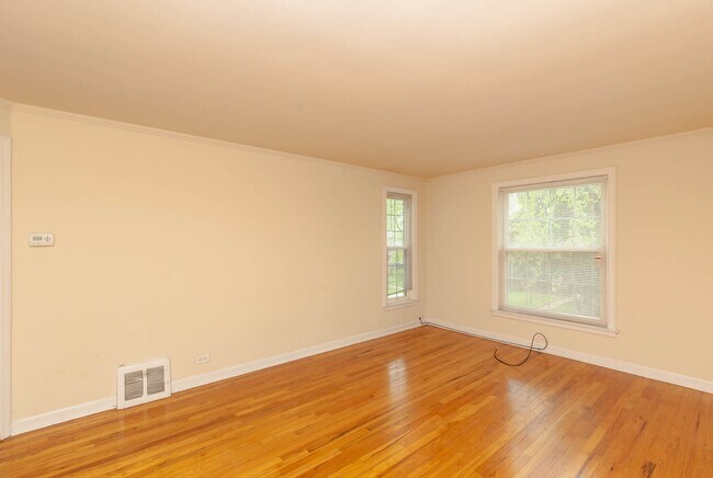 Photo - 4258 W Nelson St Unit 2