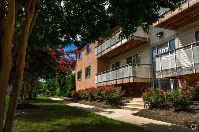 Laurel Park & Laurelton Court - Laurel Park & Laurelton Court Apartamentos