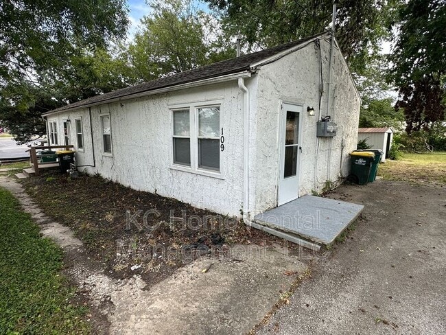 Building Photo - 109 W Hale St Rental