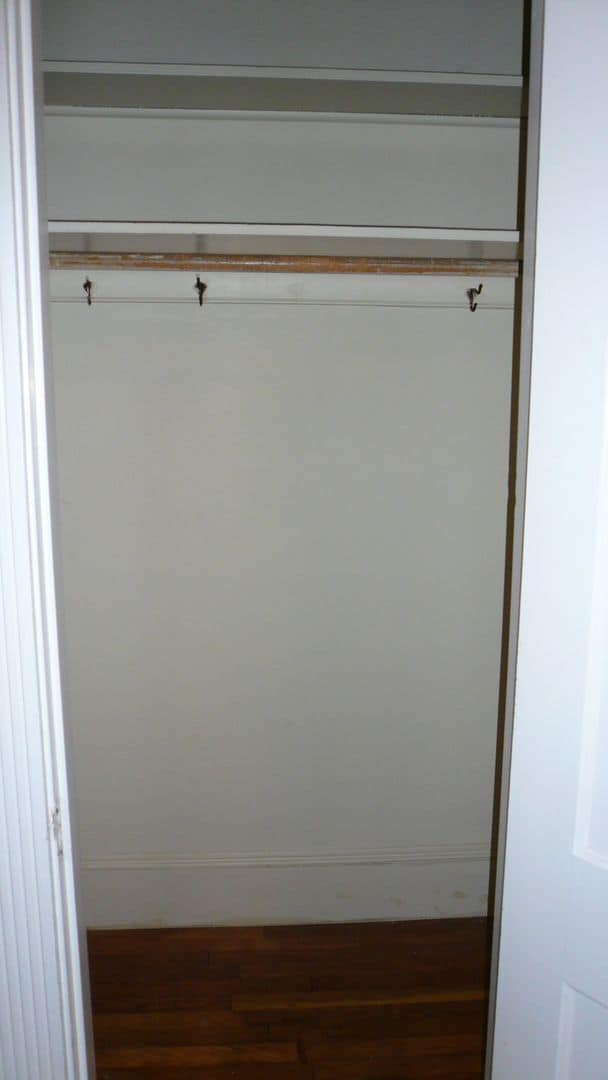 Photo - Packards Corner 3 bed split Heat Hw Inc NO FEE Students ok