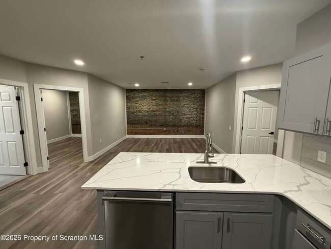 Building Photo - 205 N Washington Ave