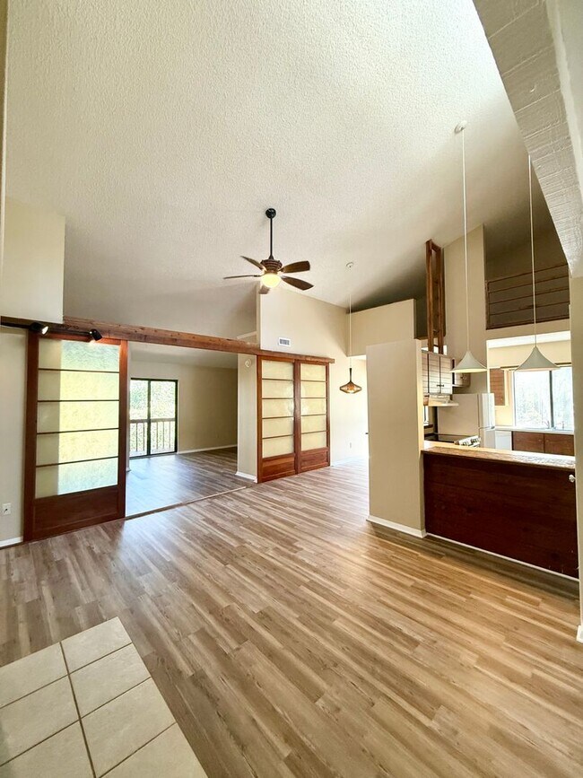 Photo - Remodeled!! Close to Shopping, VA Hospital and Hilaman Golf Course!