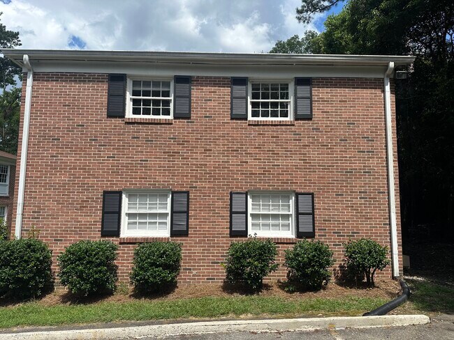 Photo - 341-343 Corbin Ave