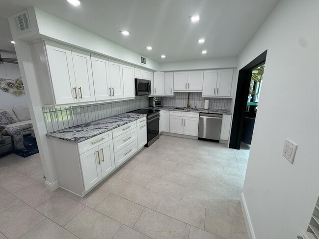Photo - 18 Piedmont A