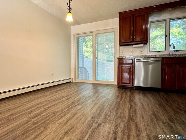 Photo - 3 St Marc Cir Unit Q
