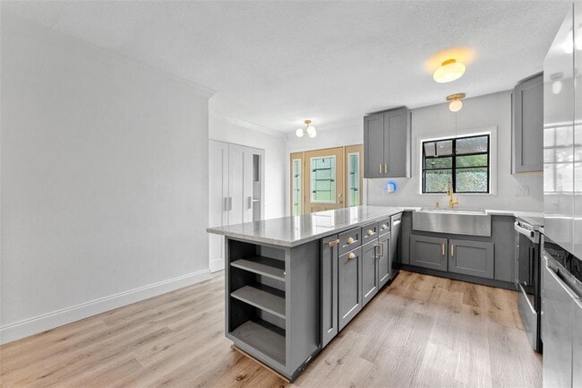 Photo - 7327 Winchester Dr