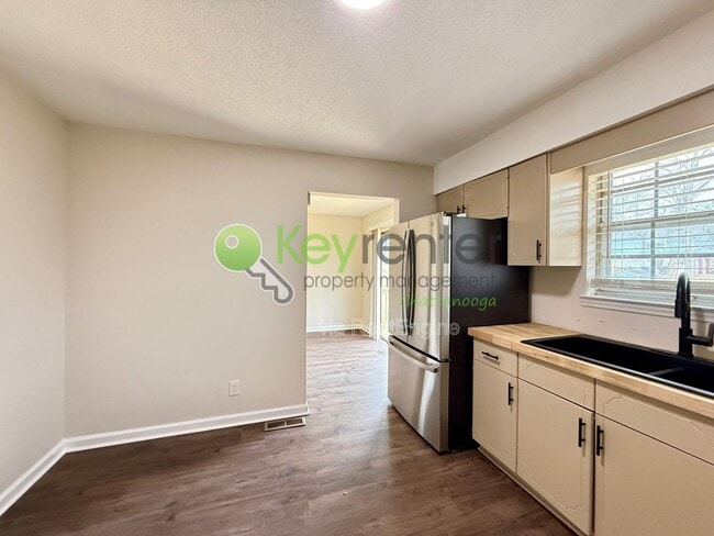 Photo - 8225 Cavan Cir