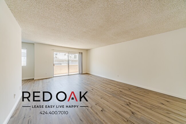 Photo - 10741 Moorpark St Unidad 27