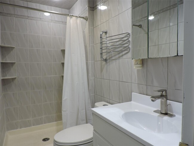 Photo - 18 Leach St Apartment