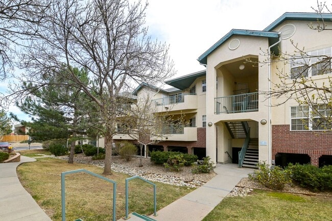 Photo - Top-Floor Serenity: Bright & Modern Fully Furnished Boulder Retreat