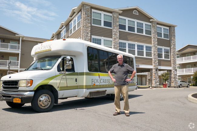 Van Shuttle Service - Fox Creek Estates, Villas & Shoppes Rental