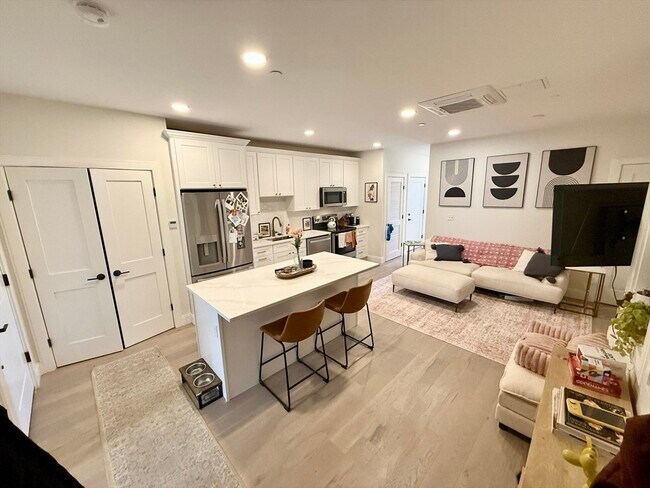 Photo - 120 Emerson St Unidad 3