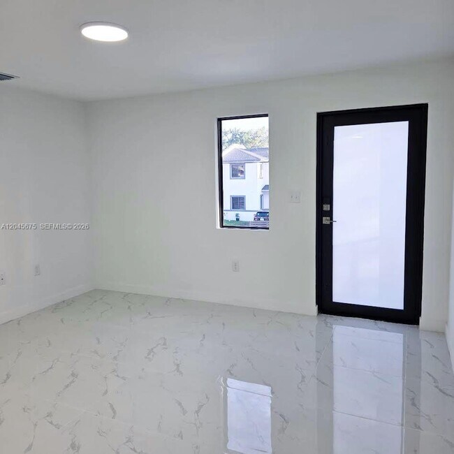 Photo - 2731 NW 44th St Unit 2731