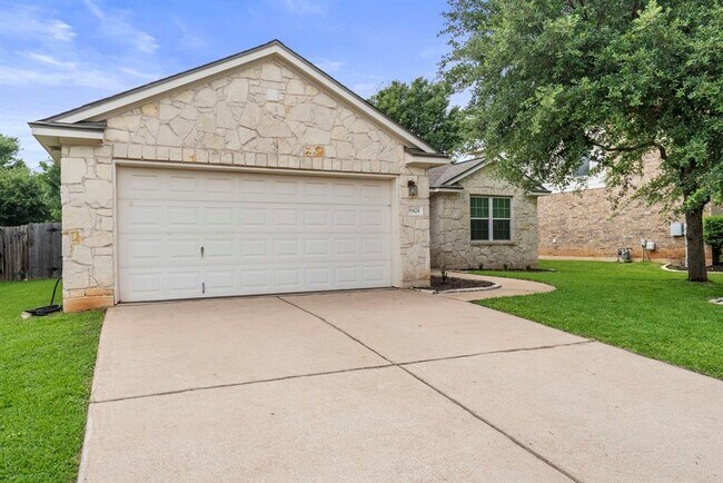 Photo - 9424 Castle Pines Dr
