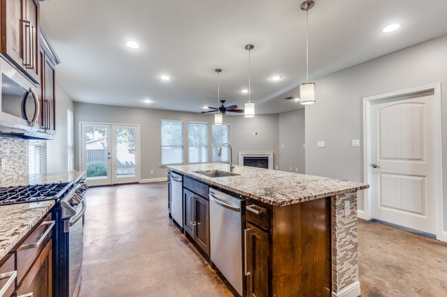 Photo - 3141 Greene Ave