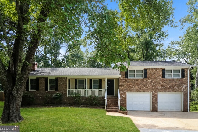 Building Photo - 6471 Chickasaw Dr
