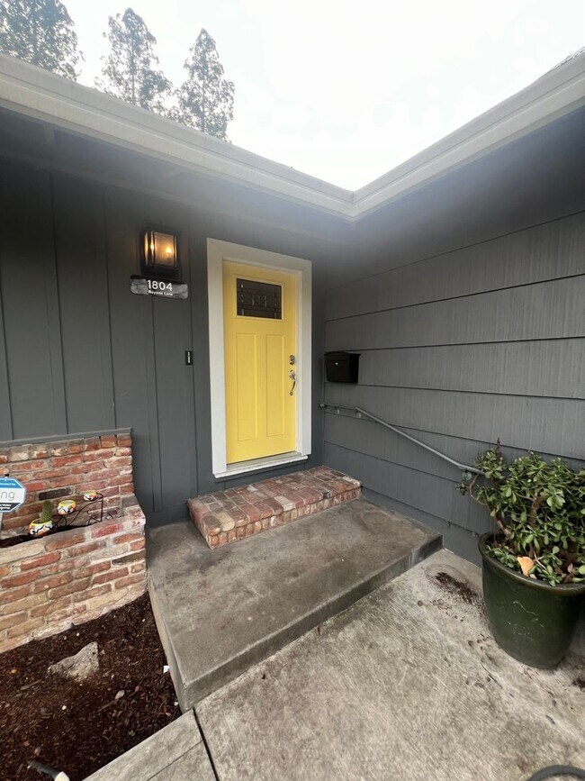 3 Bed / 2 Bath Arden Park Home Available... Rental House Rental in