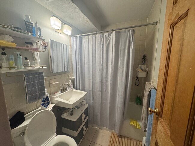 Photo - 14 Murdock St Unidad 37