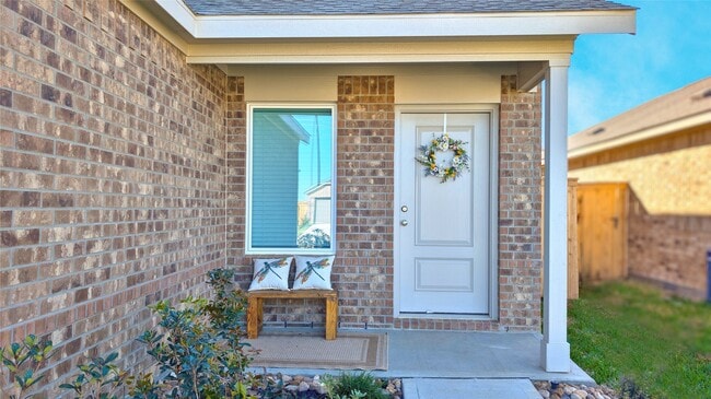 Photo - 16843 Old Wagon Wy