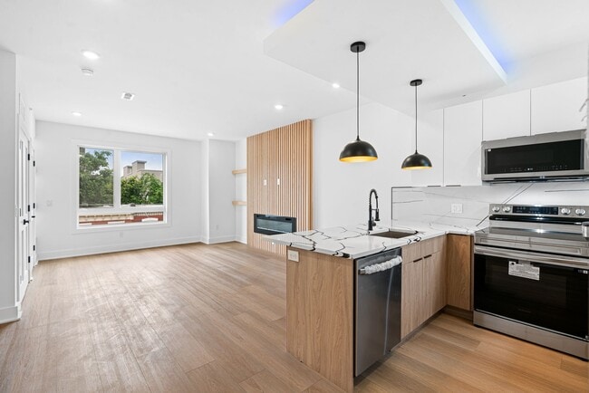 Photo - 1947 N Marshall St Unidad 3