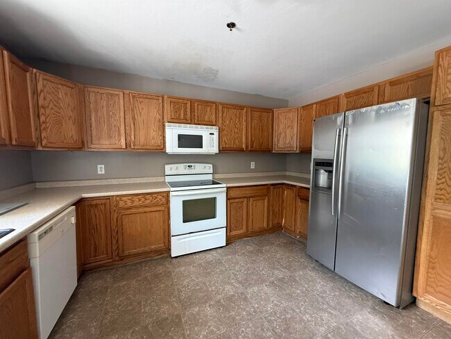 295 Mechanic St Unit 5