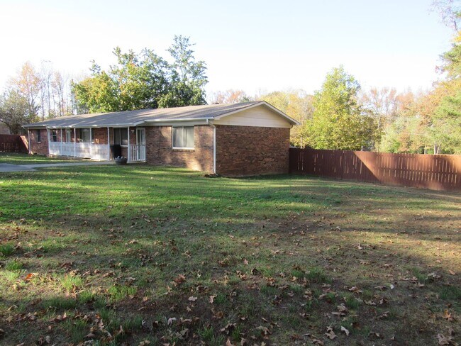 Photo - Contact Peggy 501 676 1758