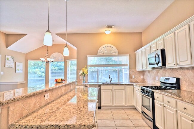 Building Photo - 4530 Springfield Lakes St