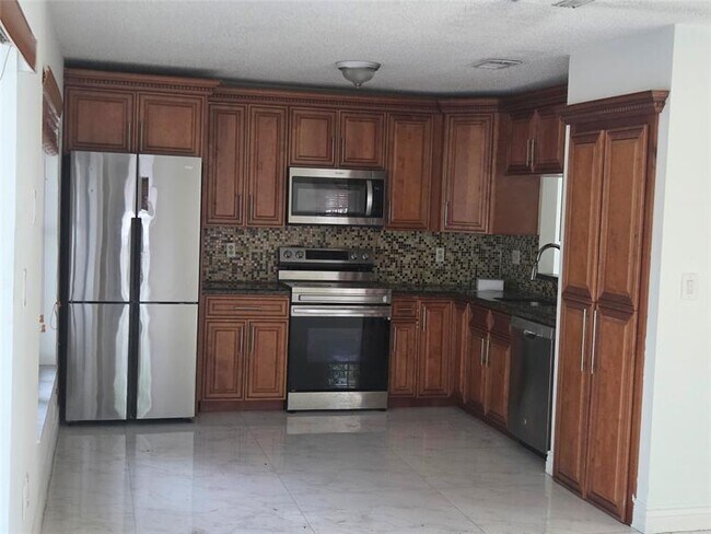 Photo - 7000 SW 39th Ct