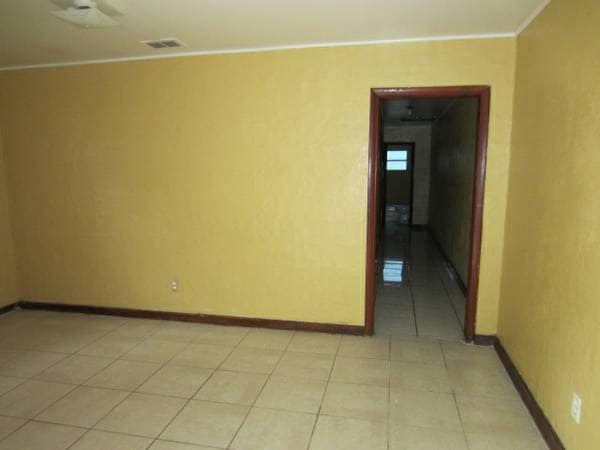 Photo - 725 Efferson St