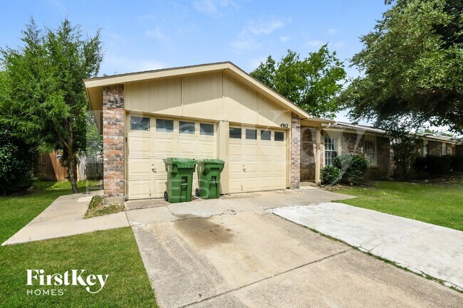 Photo - 4912 Sandalwood Ln