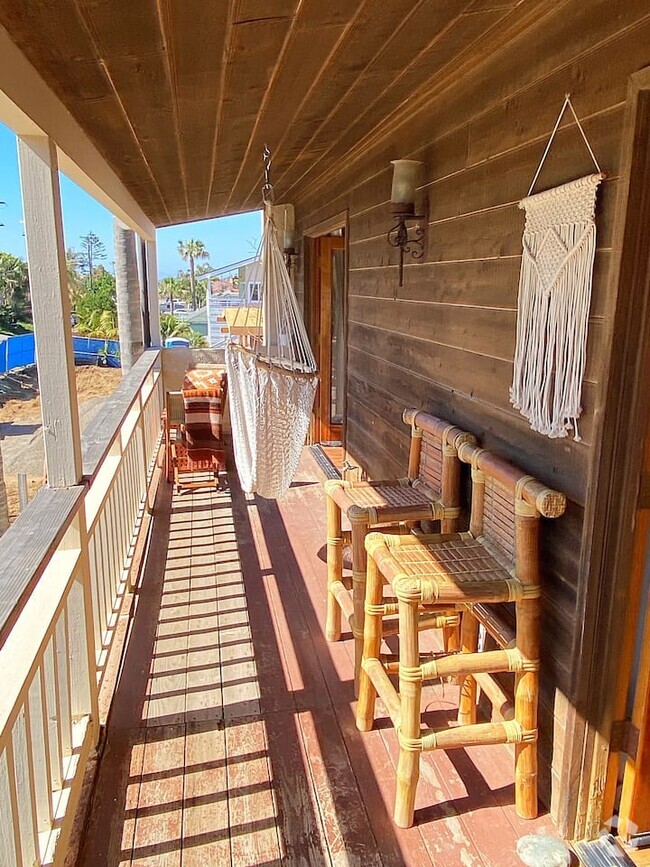 Building Photo - 837 4th St Unit Main Rental
