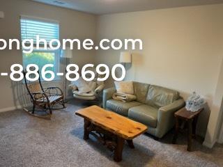 Photo - 552 Longmount Cv