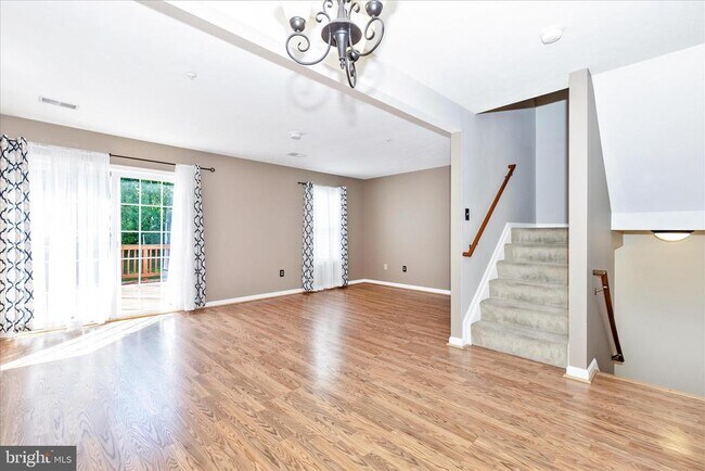 Photo - 5621 Queen Anne Ct