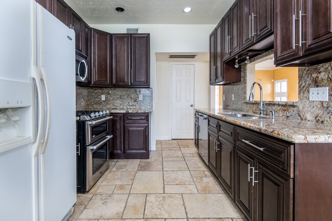 Photo - 6218 Summerville Ln