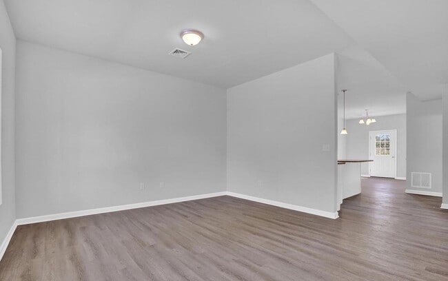 Photo - 2420 Lehman St