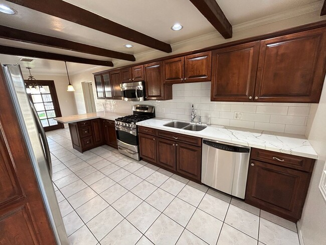 Photo - 5015 N 13th Ave