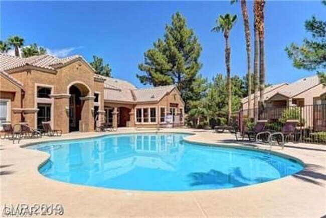 Photo - Wow! Fully Furnished