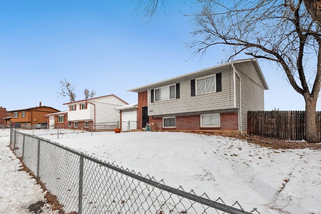 Renovated 3-Bedroom Home Near Fort Carson ... - Renovated 3-Bedroom Home Near Fort Carson ...