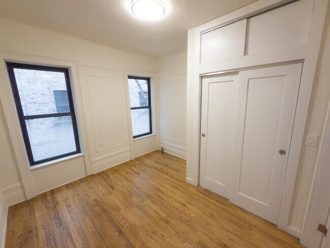 Photo - 502-504 Amsterdam Avenue