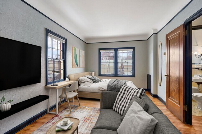 Photo - 3322 Blaisdell Ave South