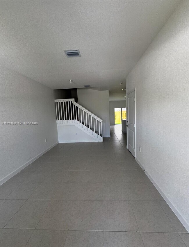 Photo - 112 SW 184th Way