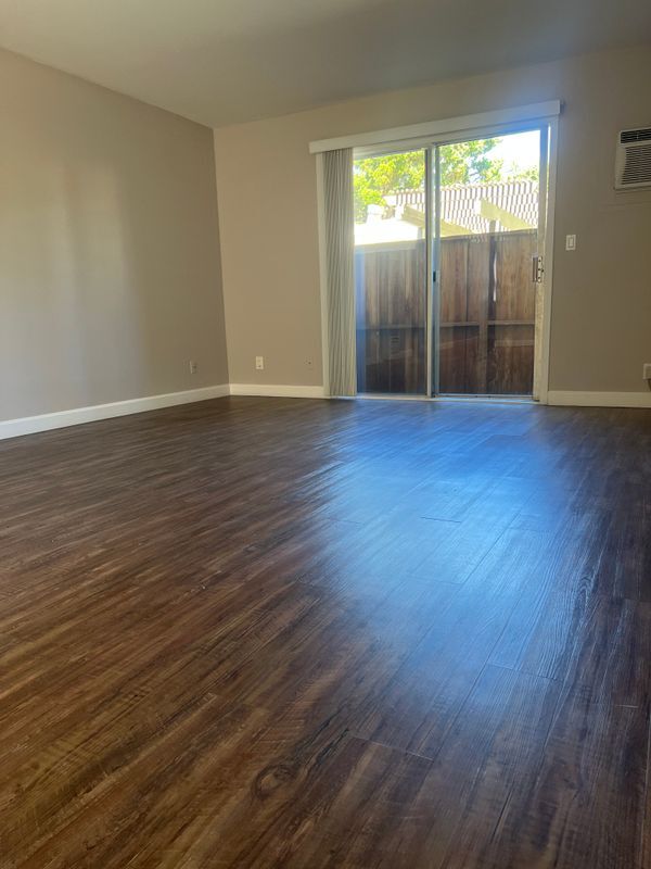 Photo - 3401 Hillsborough Dr Apartment