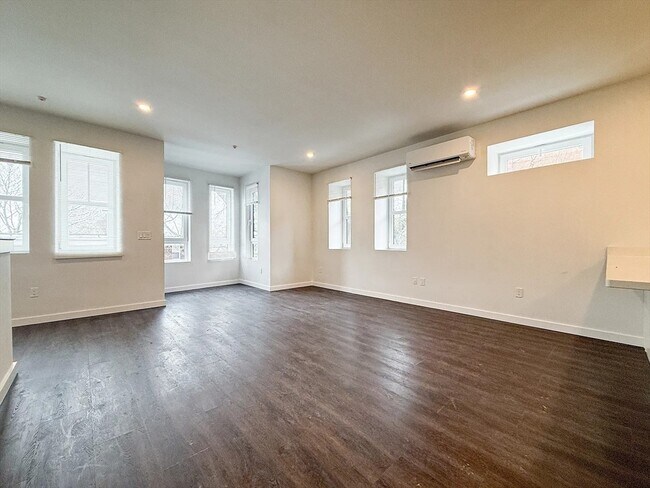 Photo - 71 Perrin St Unit 2