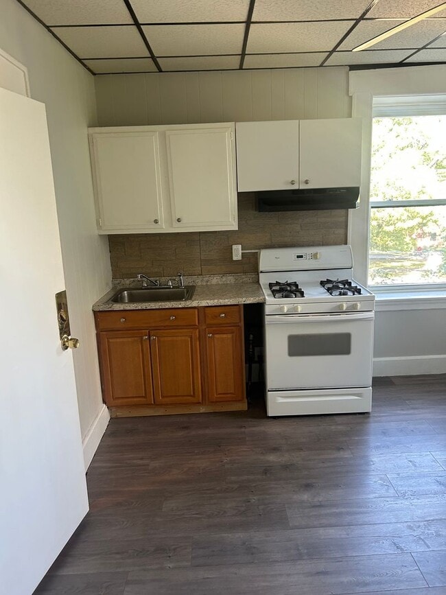 Photo - Studio Apartment for Rent – Utilities Included! Unit 1-5