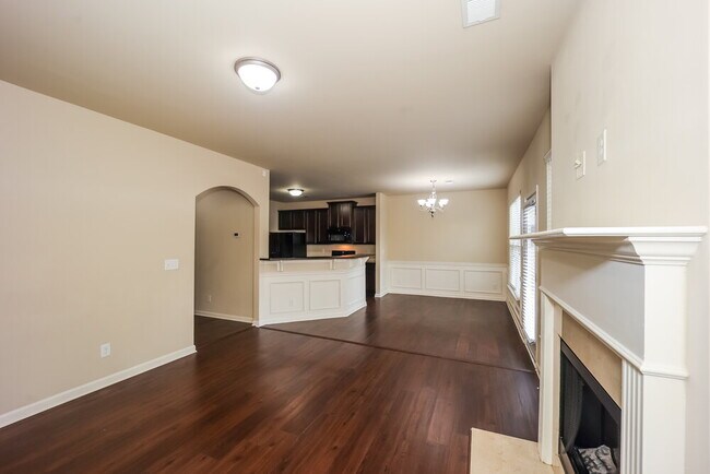 Photo - 154 Seabreeze Way