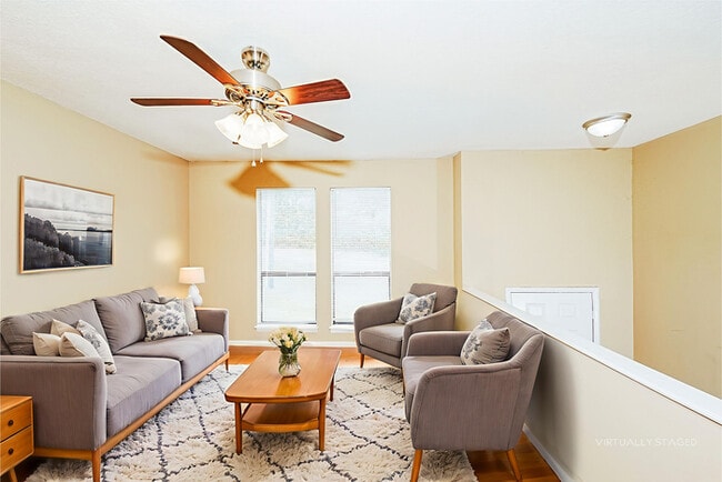 Photo - 1157 Thompson Rd