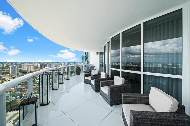 Photo - 18201 Collins Ave Unit 5201